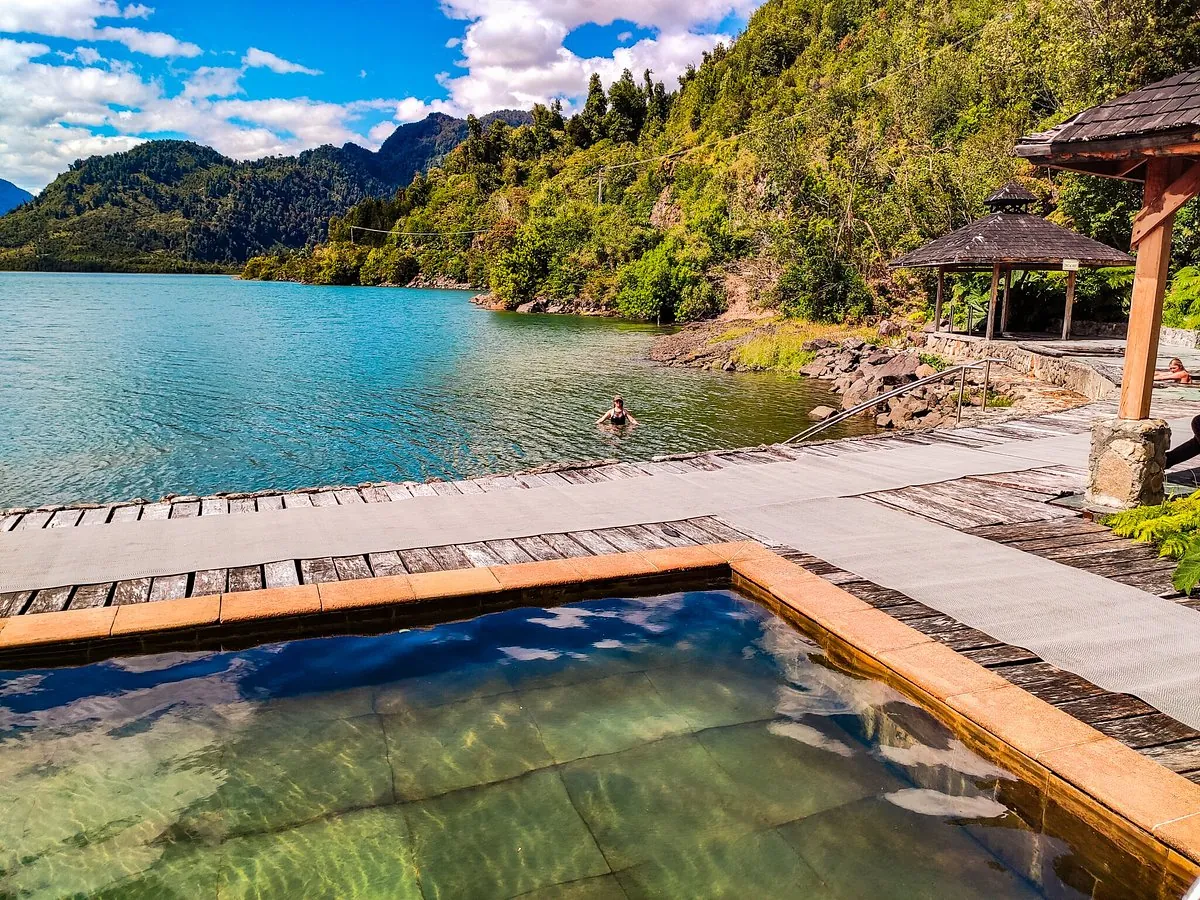 Fiordo Puyuhuapi y Termas